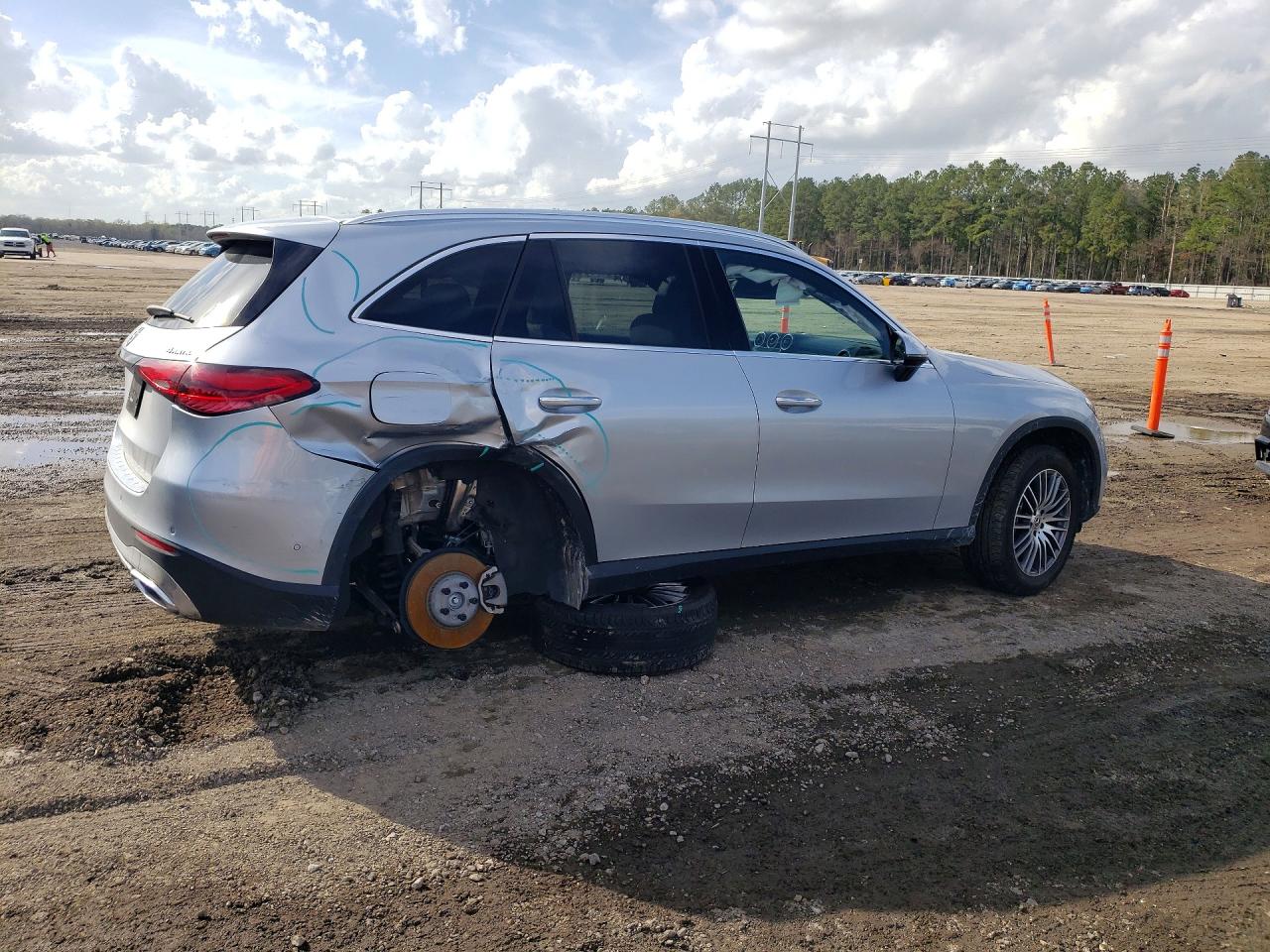 2024 MERCEDES-BENZ GLC 300 4MATIC photo 3