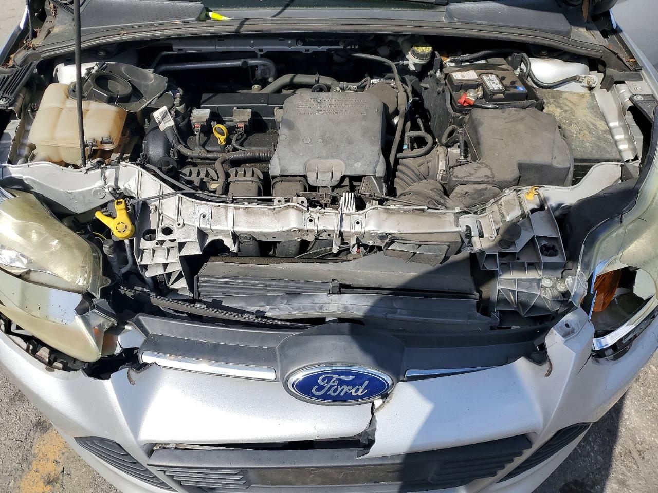 2014 FORD FOCUS SE photo 21