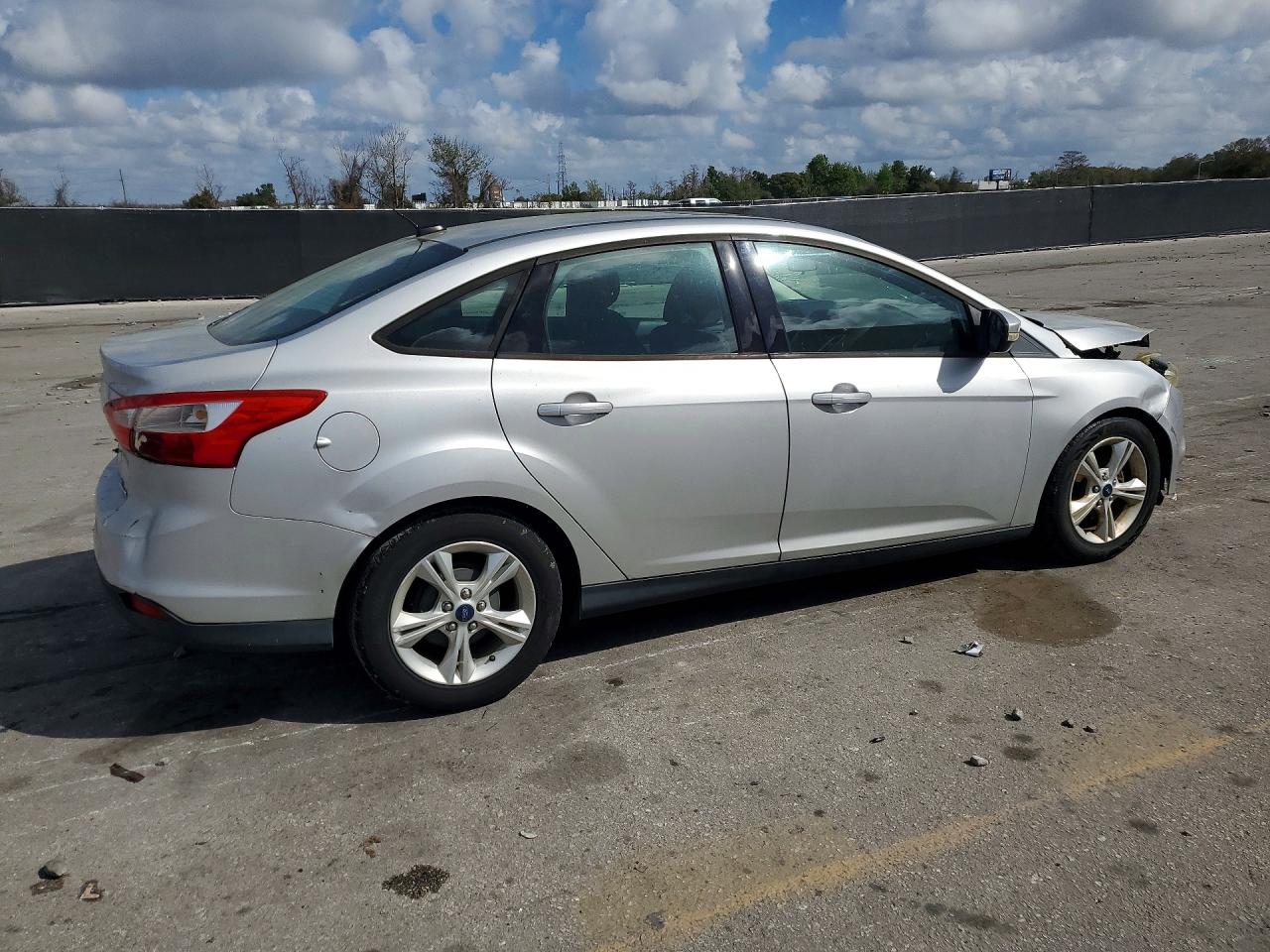 2014 FORD FOCUS SE photo 5