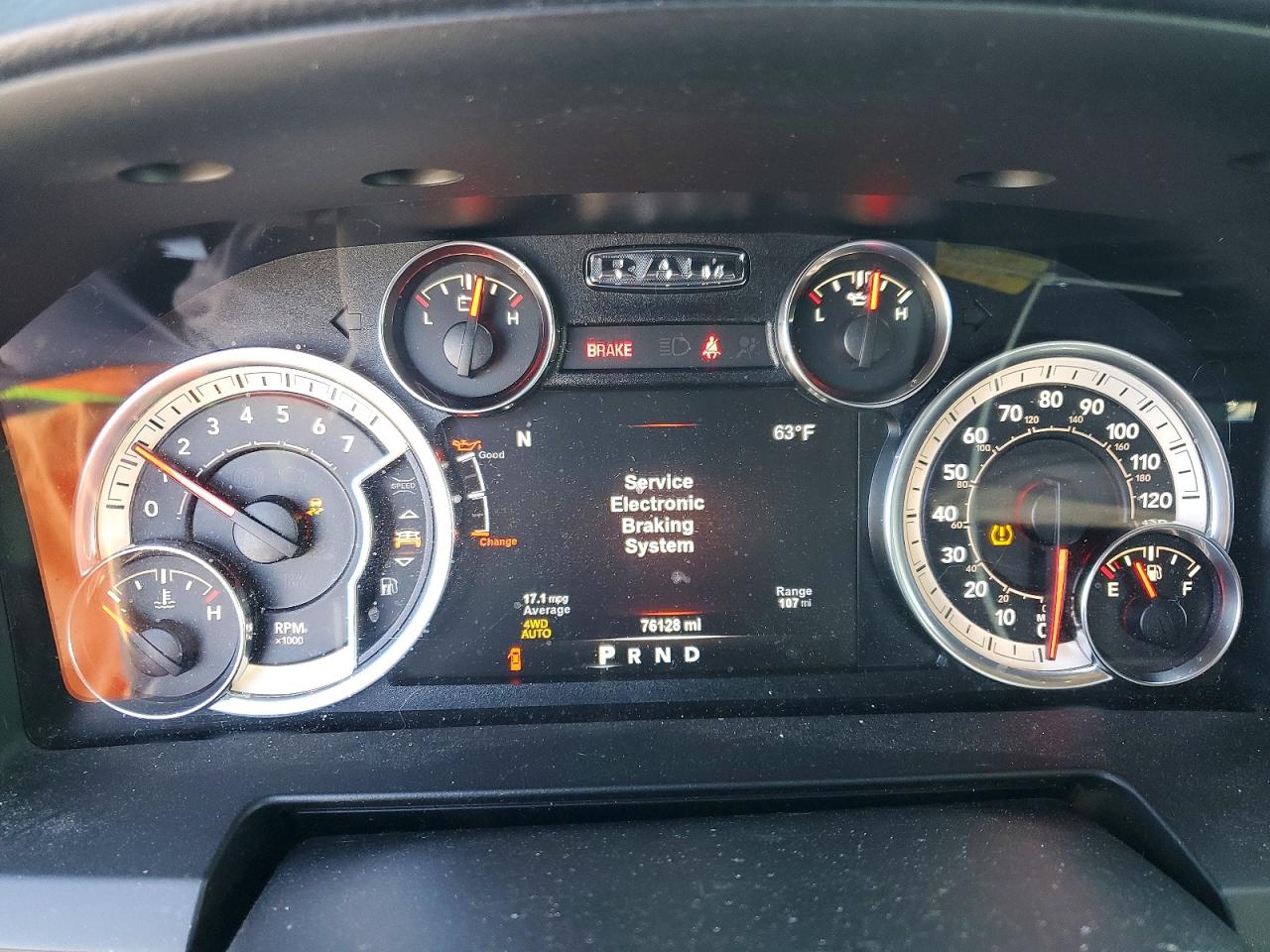 2017 RAM 1500 LARAMIE photo 9