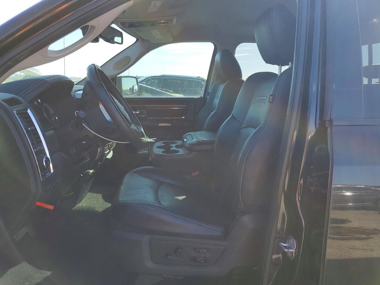 2017 RAM 1500 LARAMIE photo 7