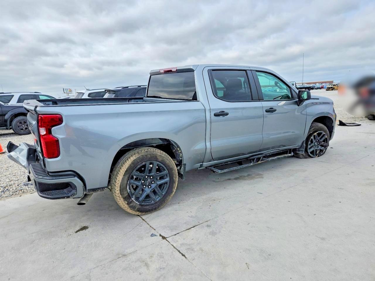 2025 CHEVROLET SILVERADO C1500 CUSTOM photo 5