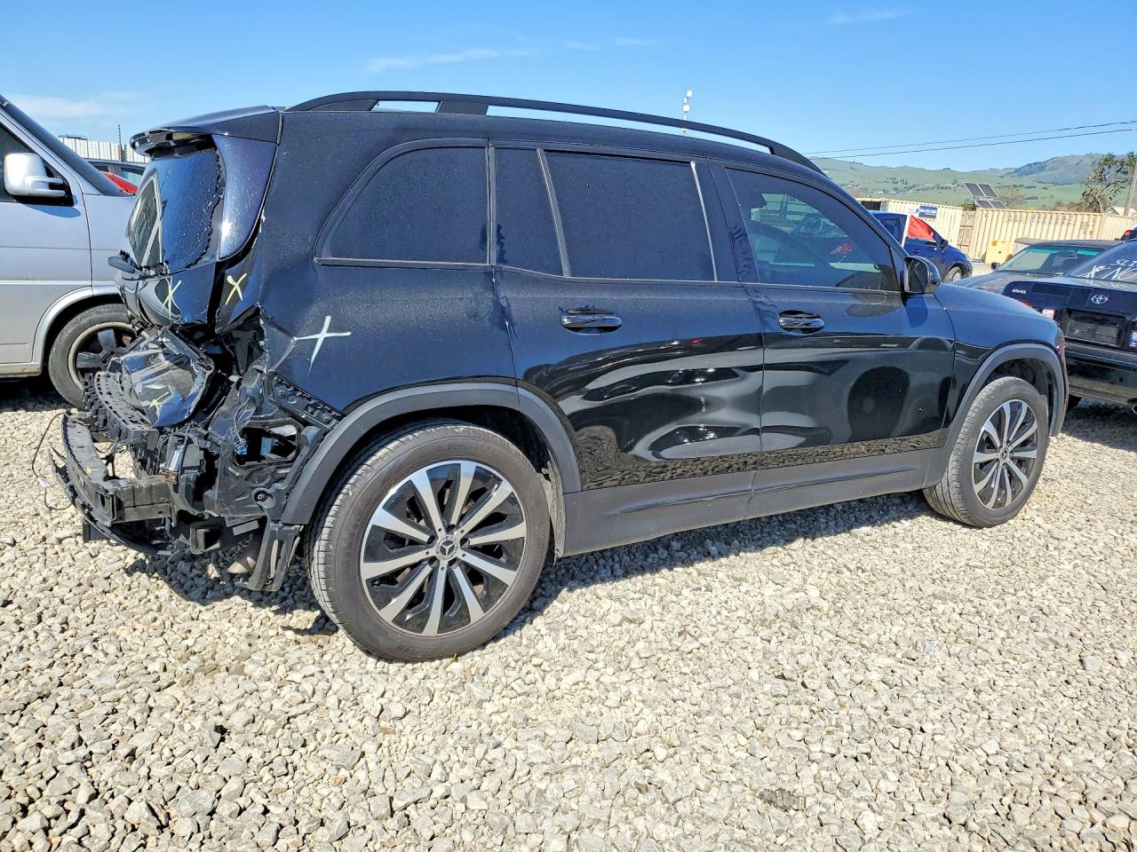 2021 MERCEDES-BENZ GLB 250 photo 3