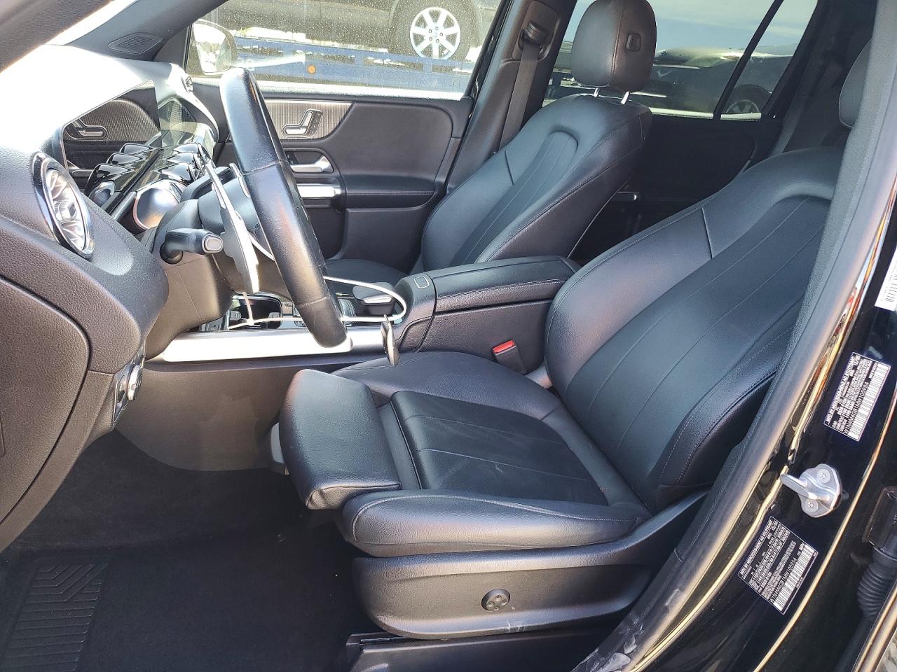 2021 MERCEDES-BENZ GLB 250 photo 7