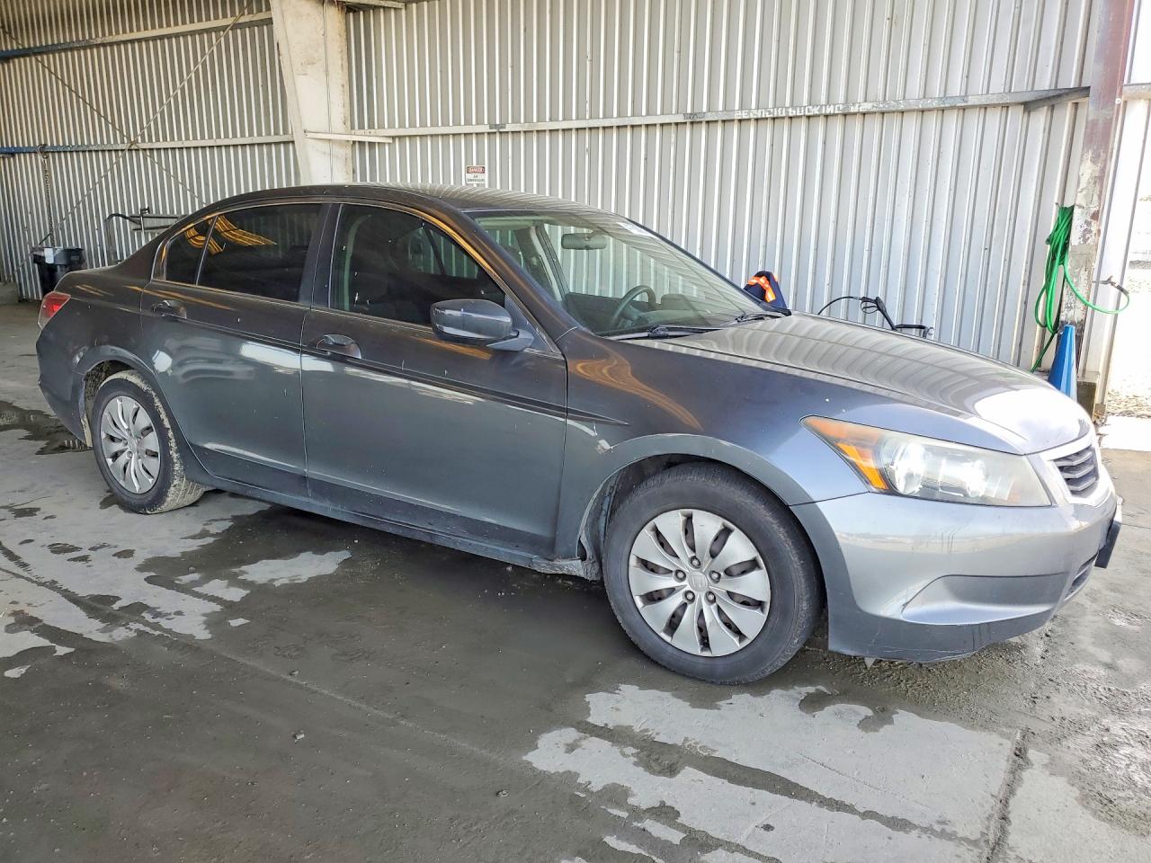 2010 HONDA ACCORD LX photo 4