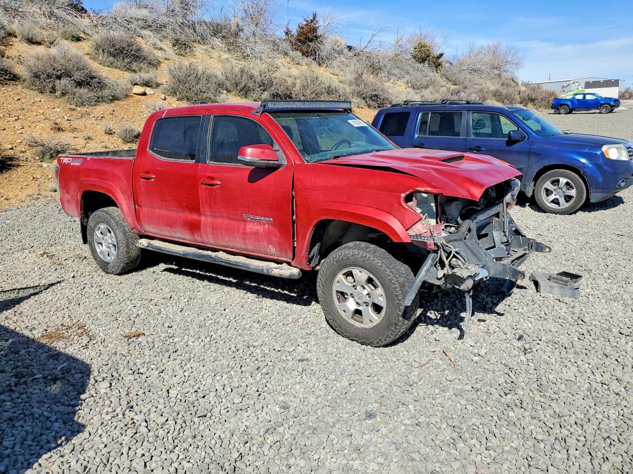 2017 TOYOTA TACOMA TRD SPORT photo 4