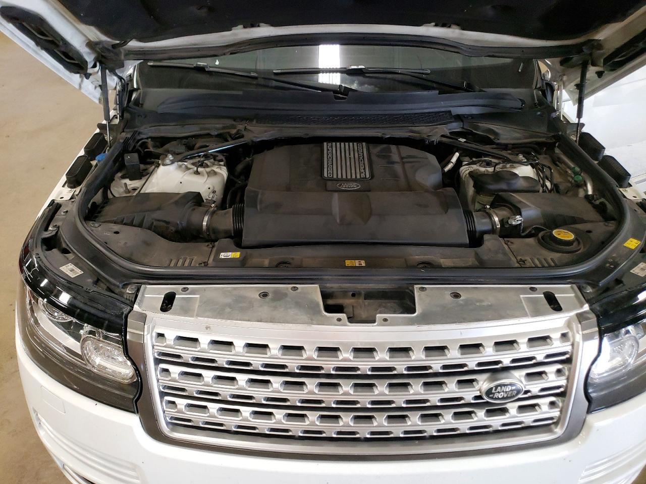 2017 LAND ROVER RANGE ROVER SUPERCHARGED photo 12