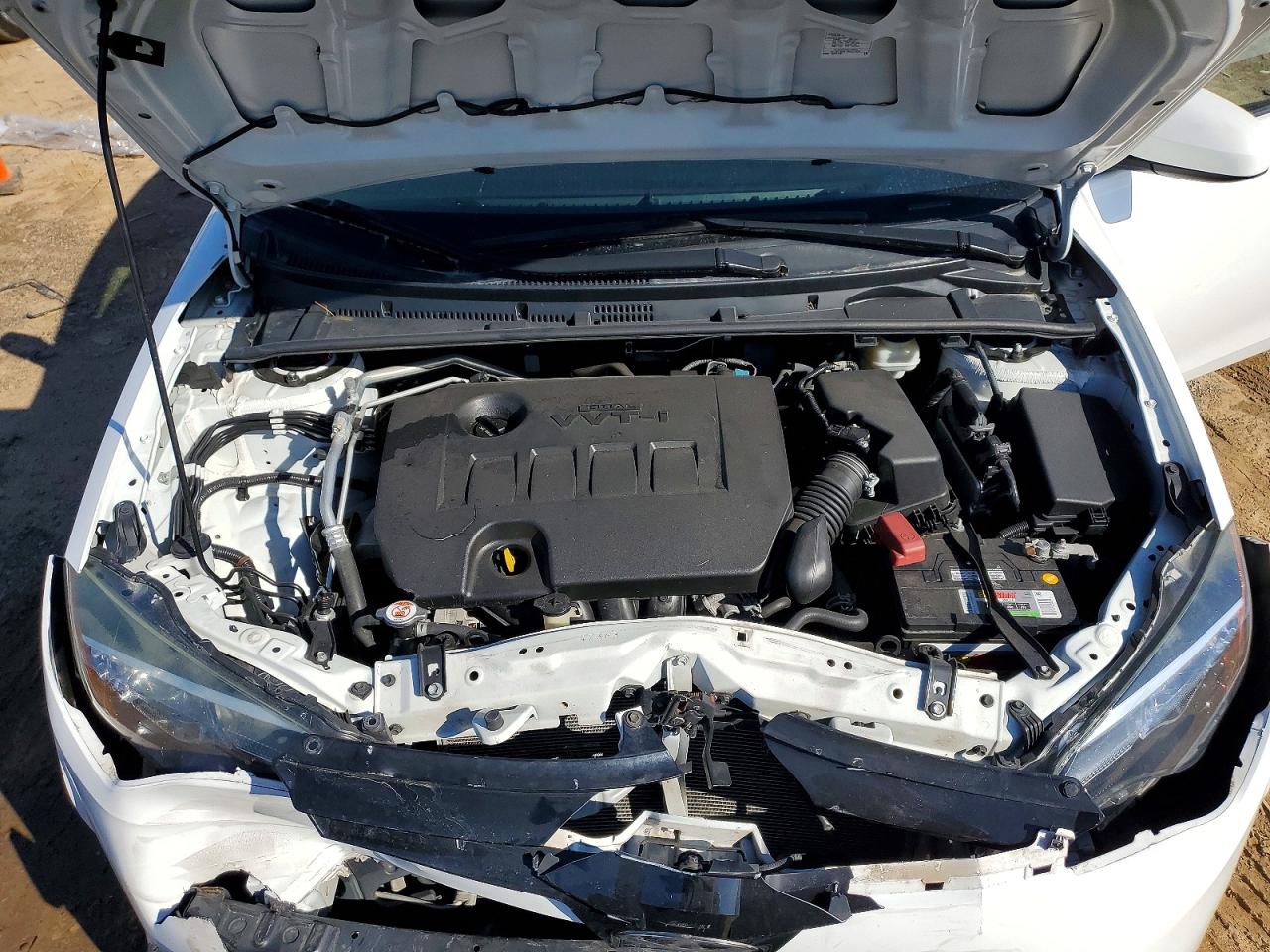 2018 TOYOTA COROLLA LE photo 11