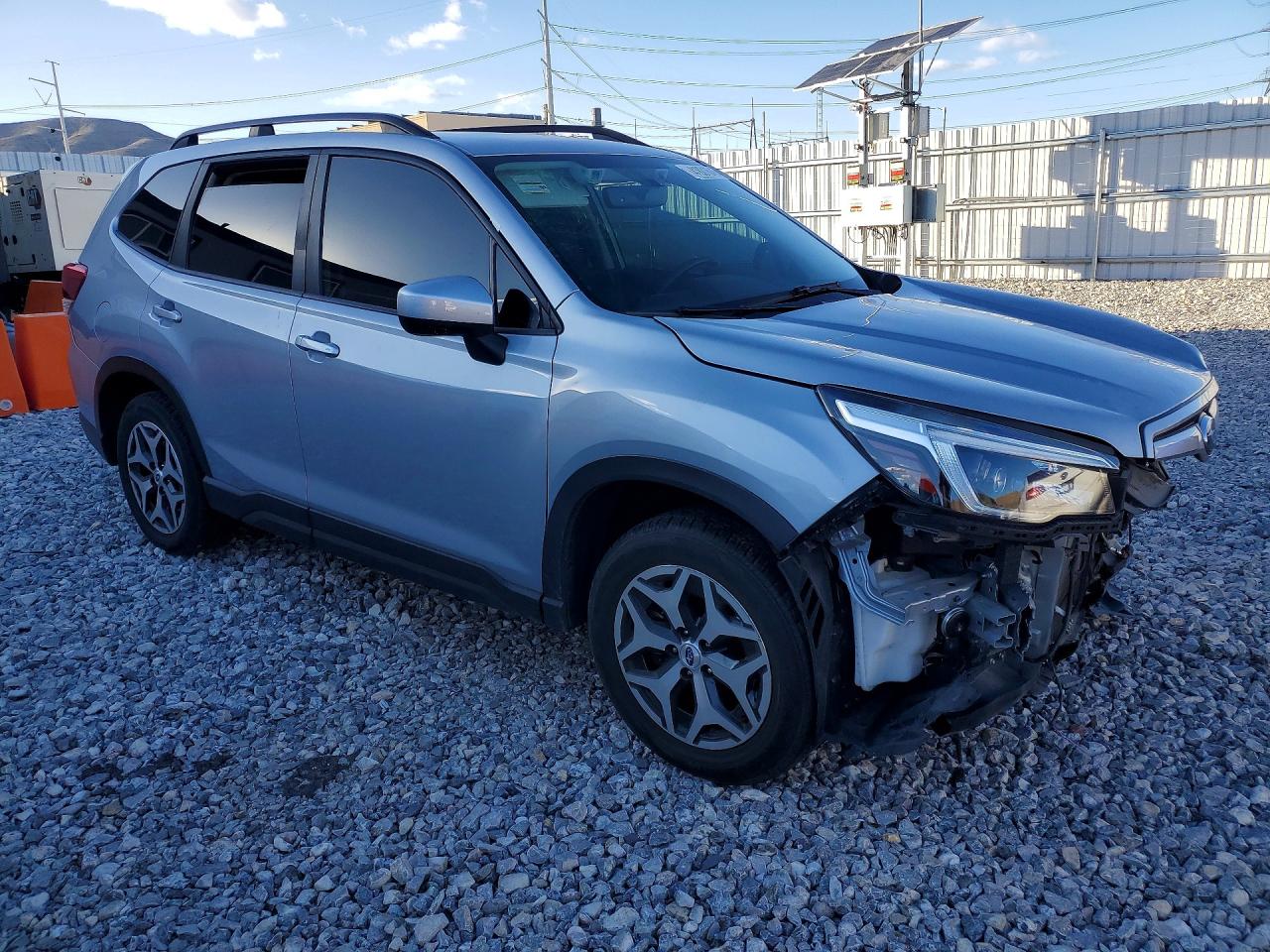 2021 SUBARU FORESTER PREMIUM photo 4