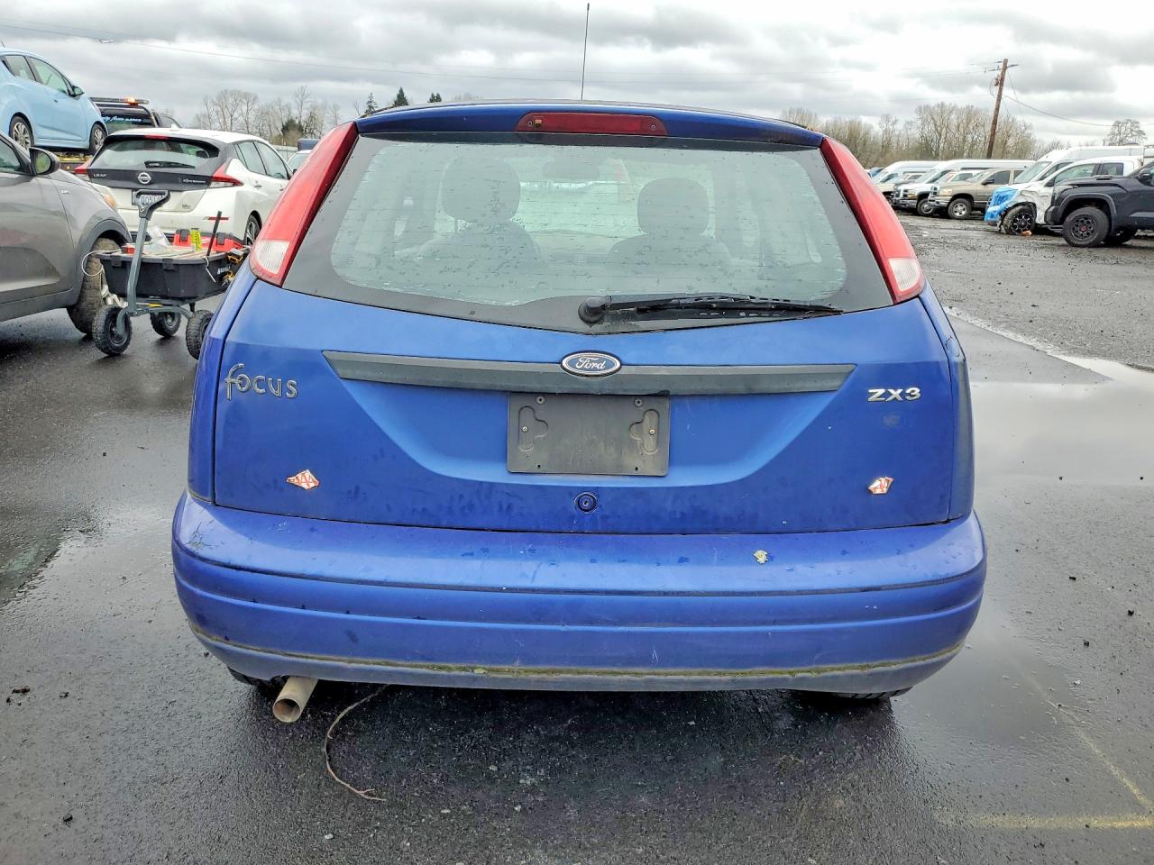 2005 FORD FOCUS ZX3 photo 6