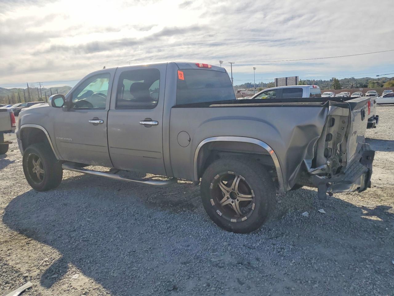 2007 GMC NEW SIERRA C1500 photo 3