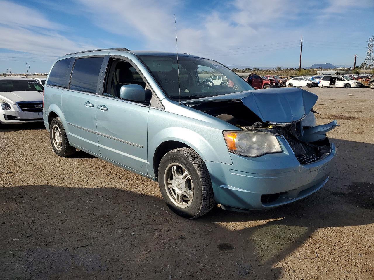 2010 CHRYSLER TOWN & COUNTRY TOURING photo 4