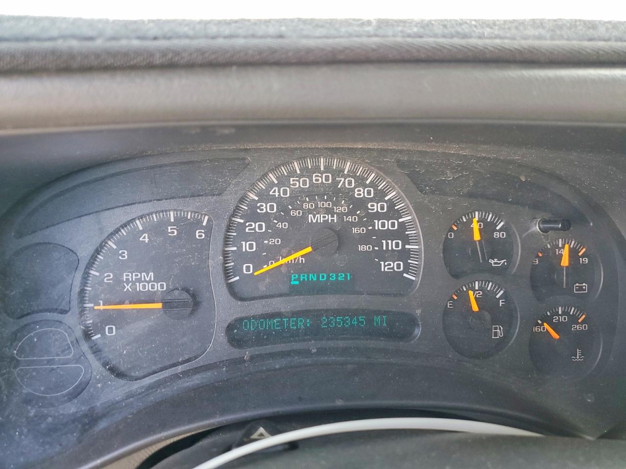2004 CHEVROLET SUBURBAN C1500 photo 9
