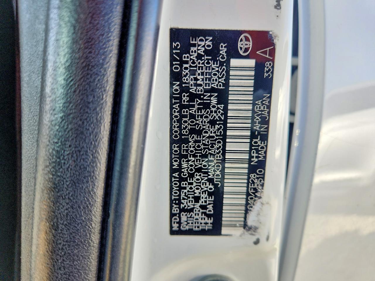 2013 TOYOTA PRIUS C ONE photo 25