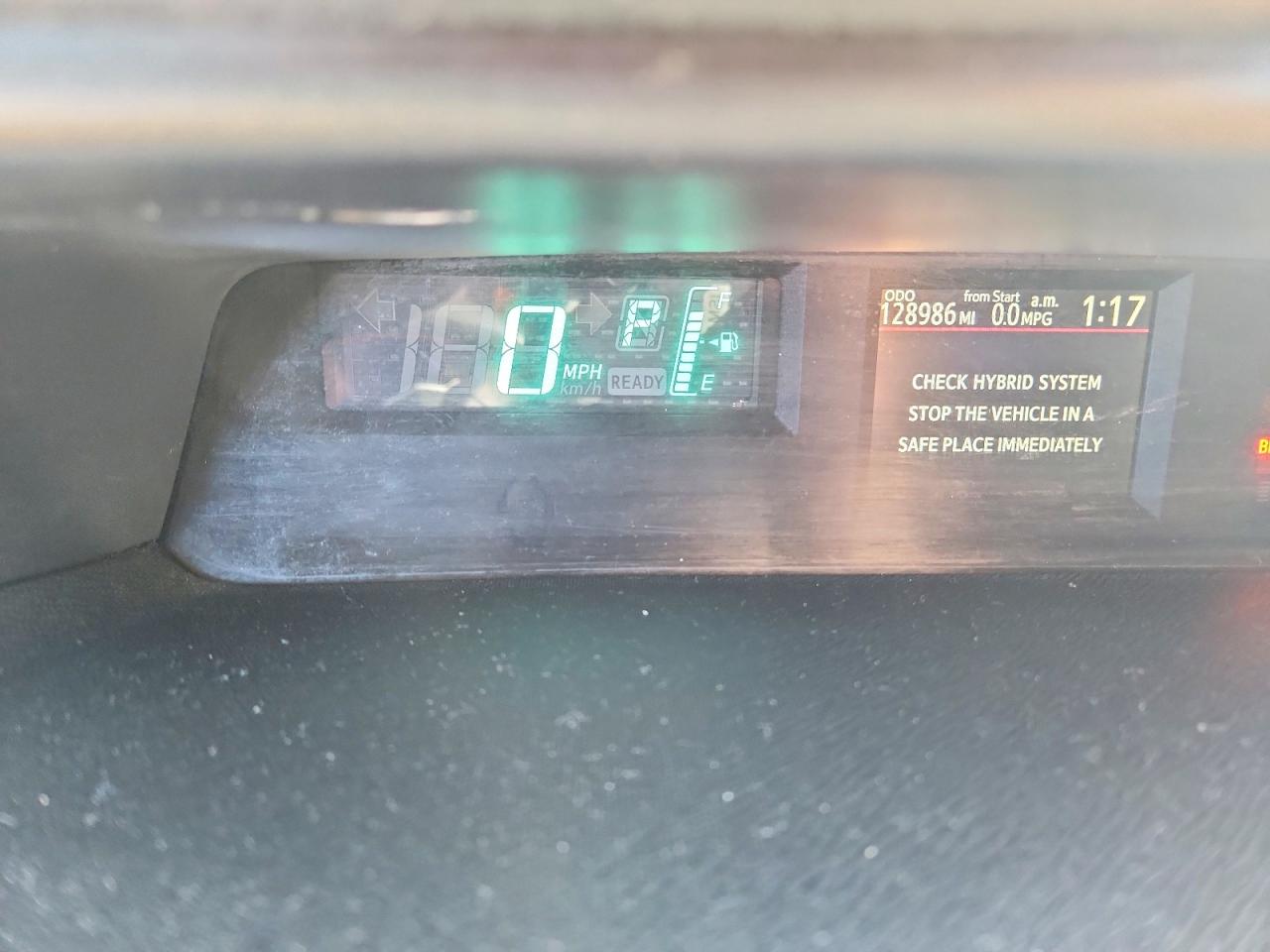 2013 TOYOTA PRIUS C ONE photo 17