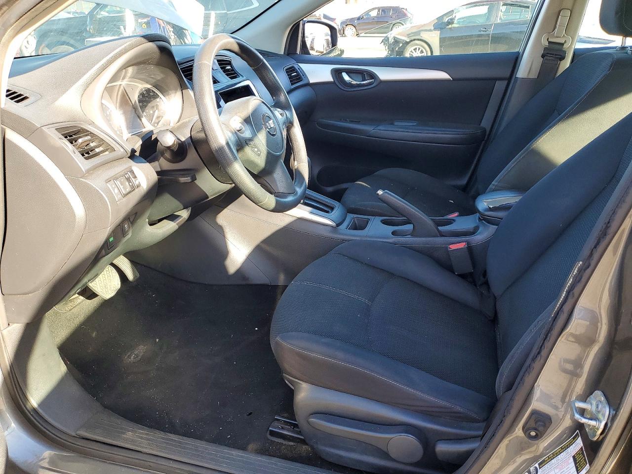 2019 NISSAN SENTRA S photo 19
