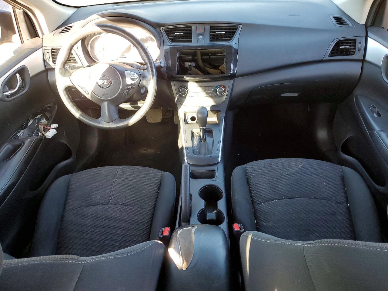 2019 NISSAN SENTRA S photo 22