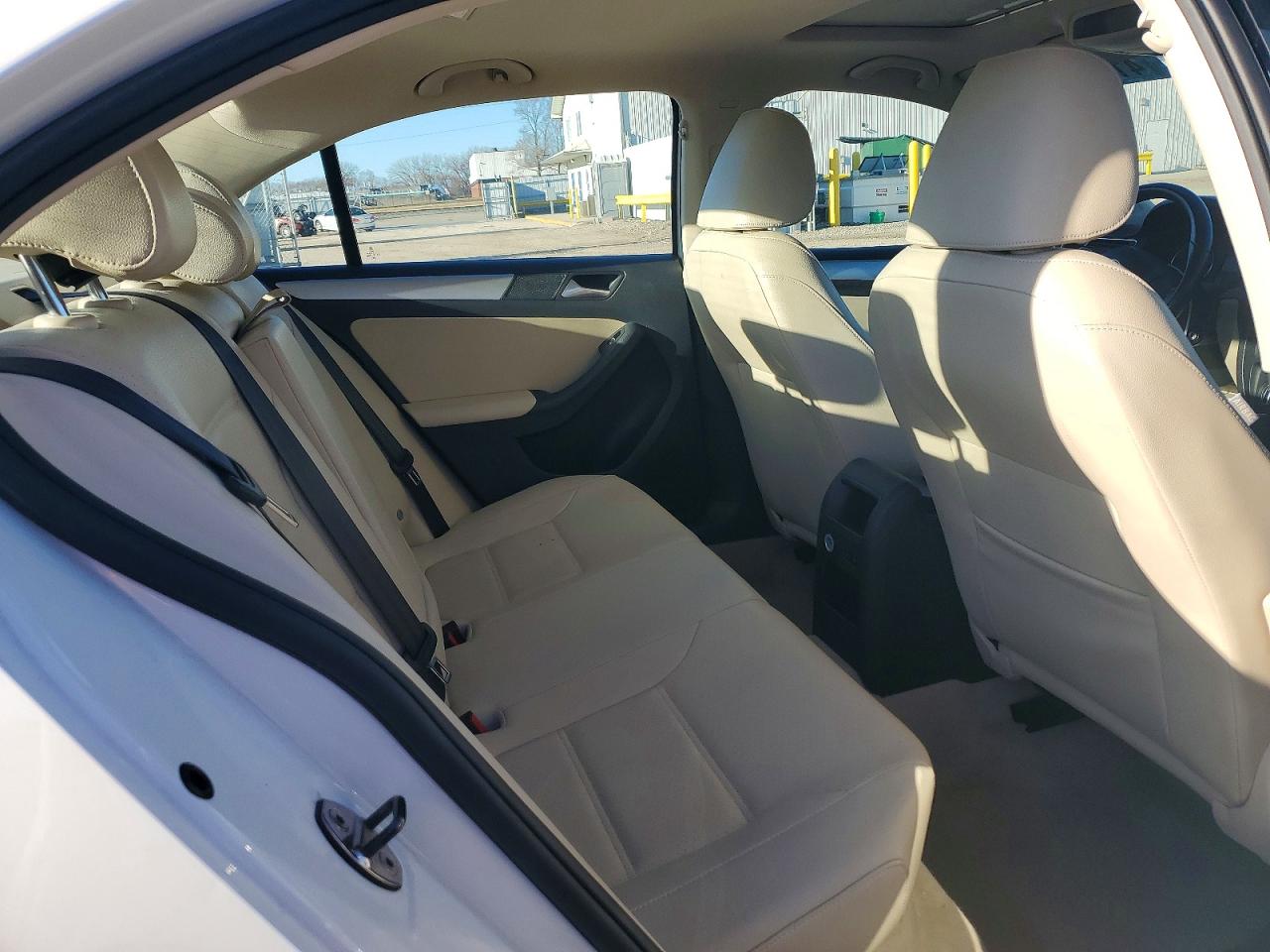 2013 VOLKSWAGEN JETTA SE photo 28