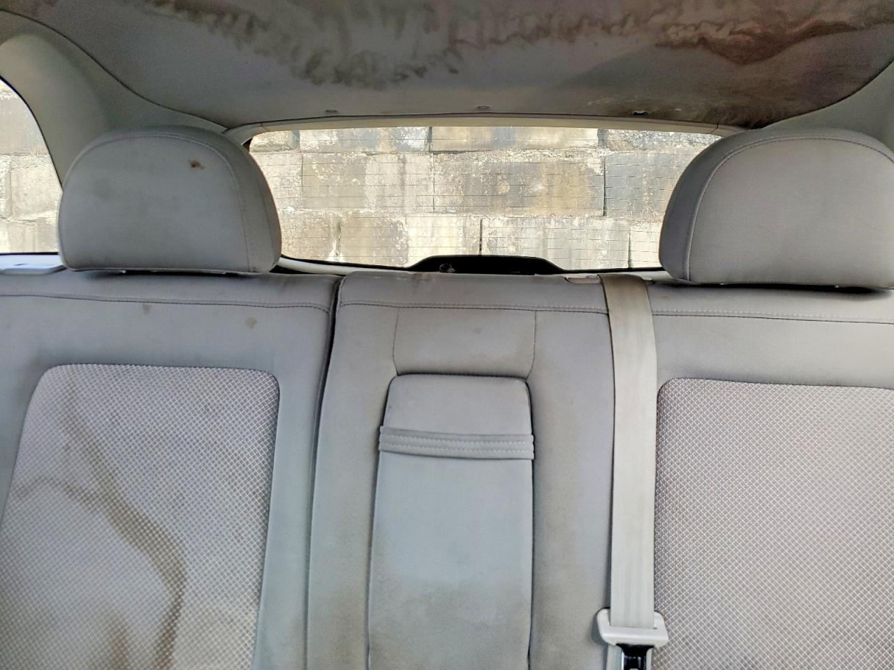 2008 SATURN VUE XR photo 28
