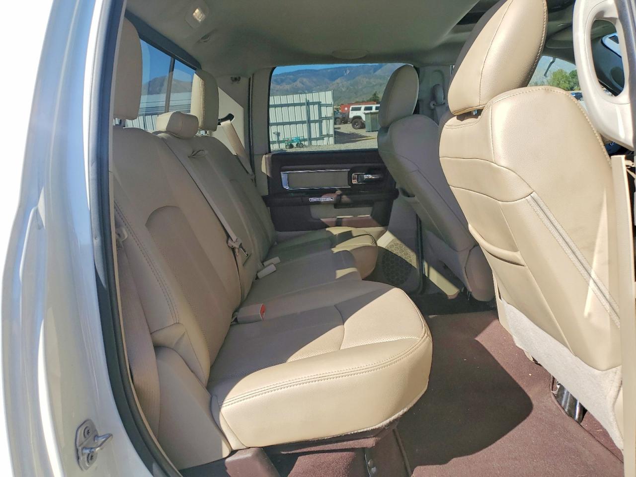 2018 RAM 2500 LARAMIE photo 28