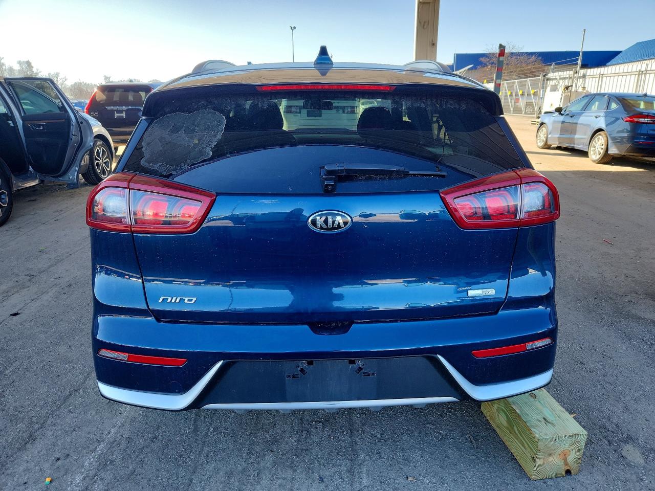 2017 KIA NIRO LX photo 16