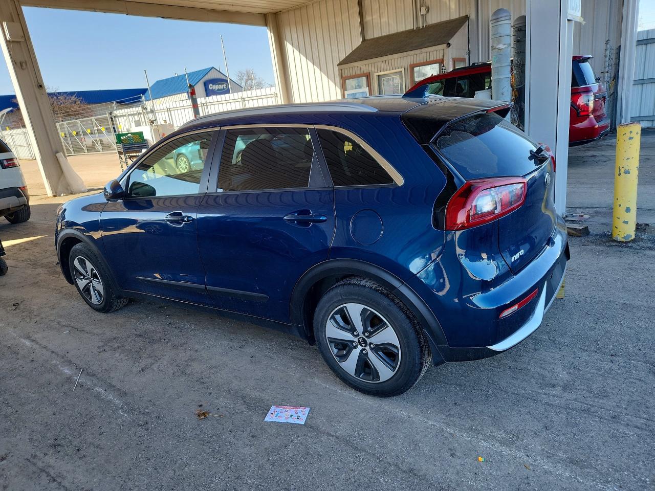 2017 KIA NIRO LX photo 4