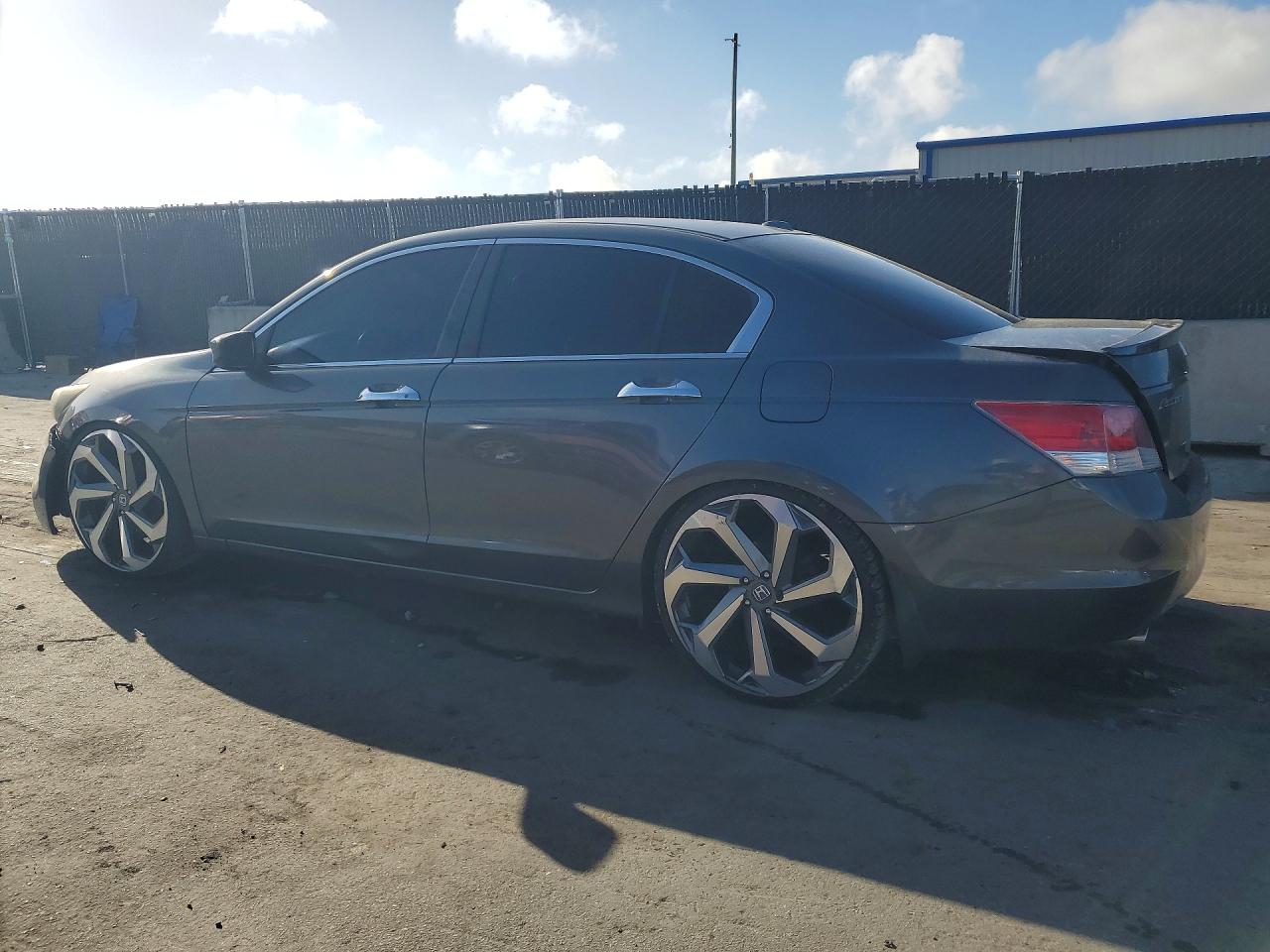 2009 HONDA ACCORD EXL photo 2