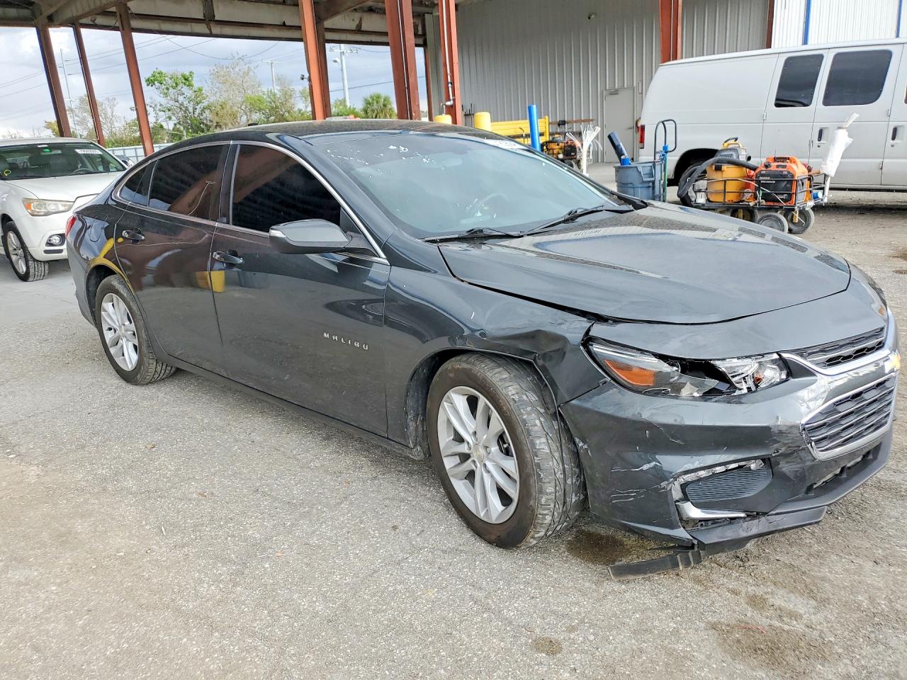 2018 CHEVROLET MALIBU LT photo 7