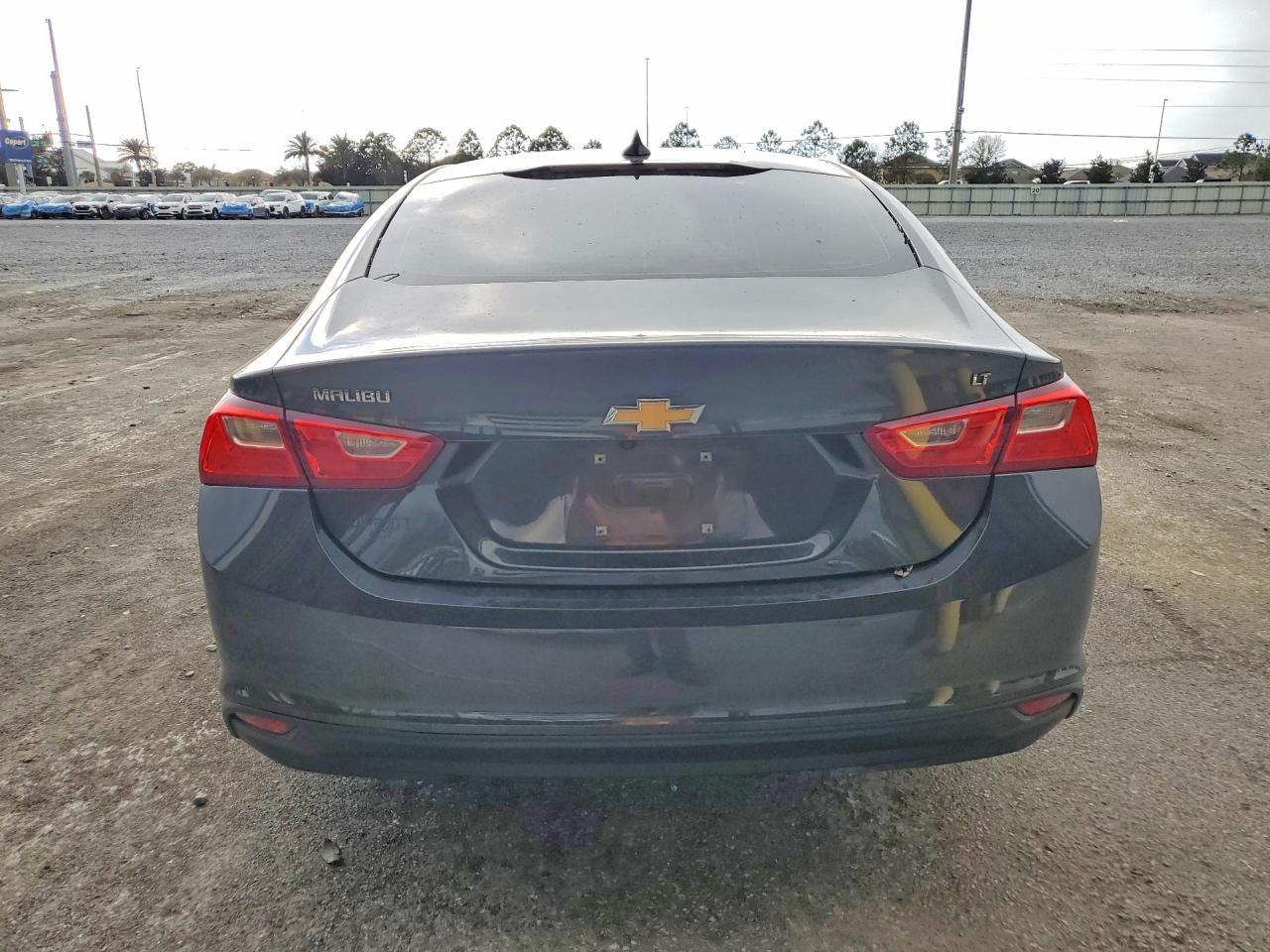 2018 CHEVROLET MALIBU LT photo 11