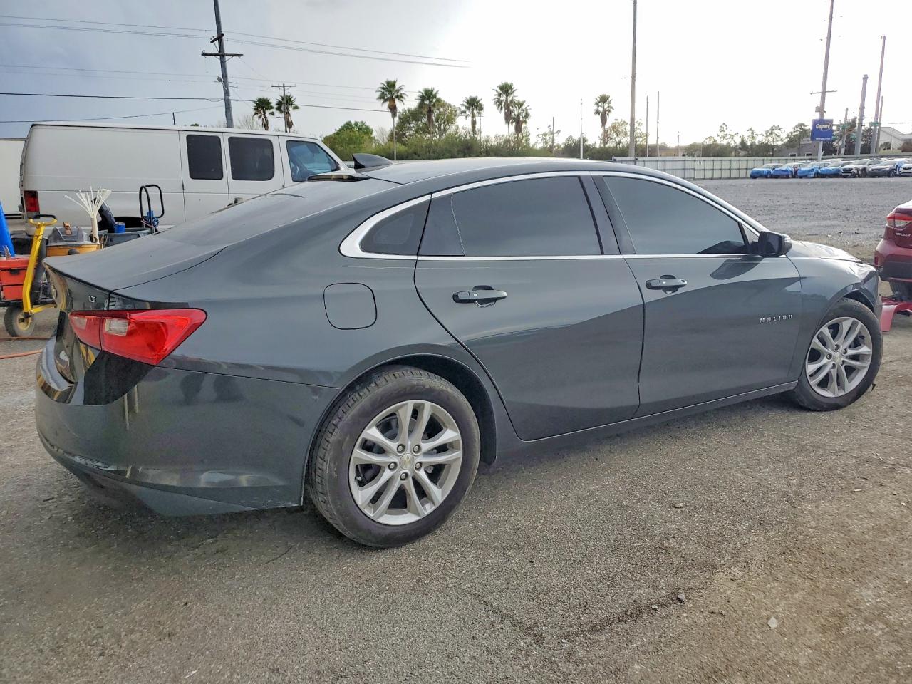 2018 CHEVROLET MALIBU LT photo 5