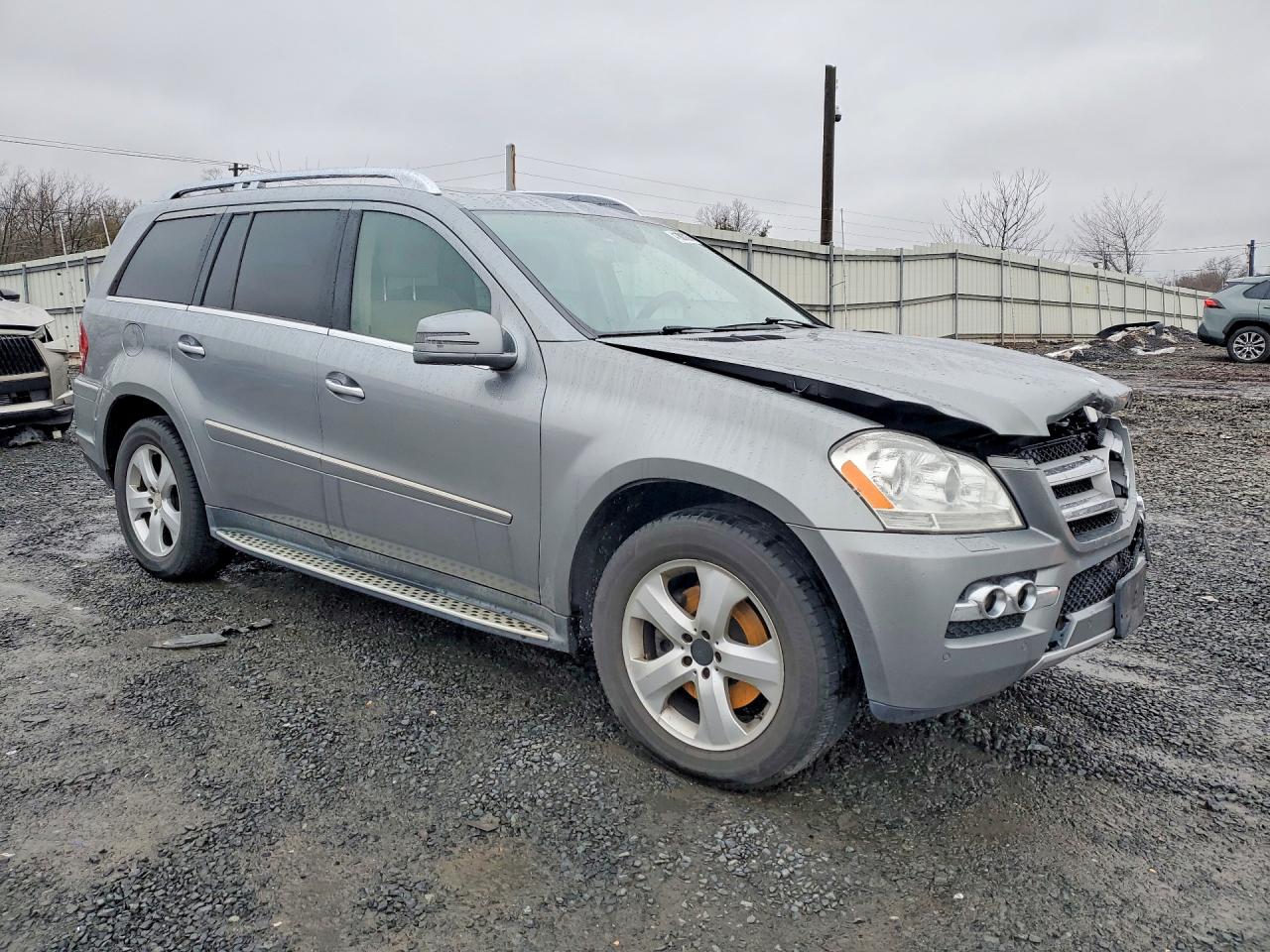 2011 MERCEDES-BENZ GL 450 4MATIC photo 4