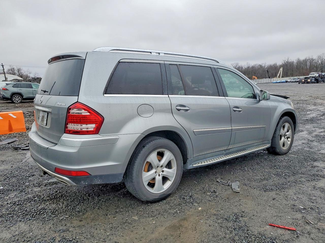 2011 MERCEDES-BENZ GL 450 4MATIC photo 3