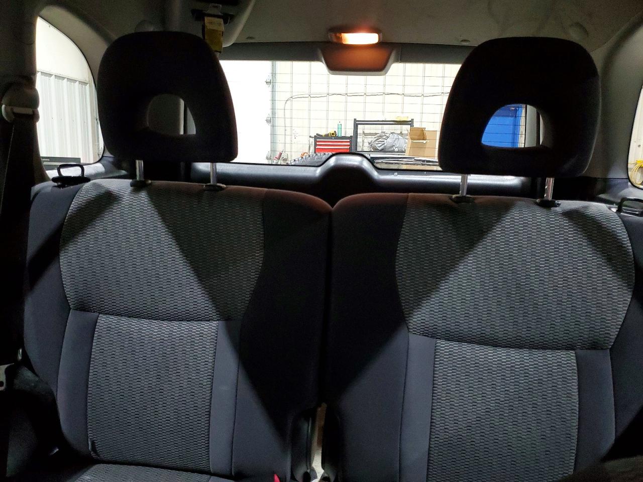 2005 TOYOTA RAV4 BASE photo 10