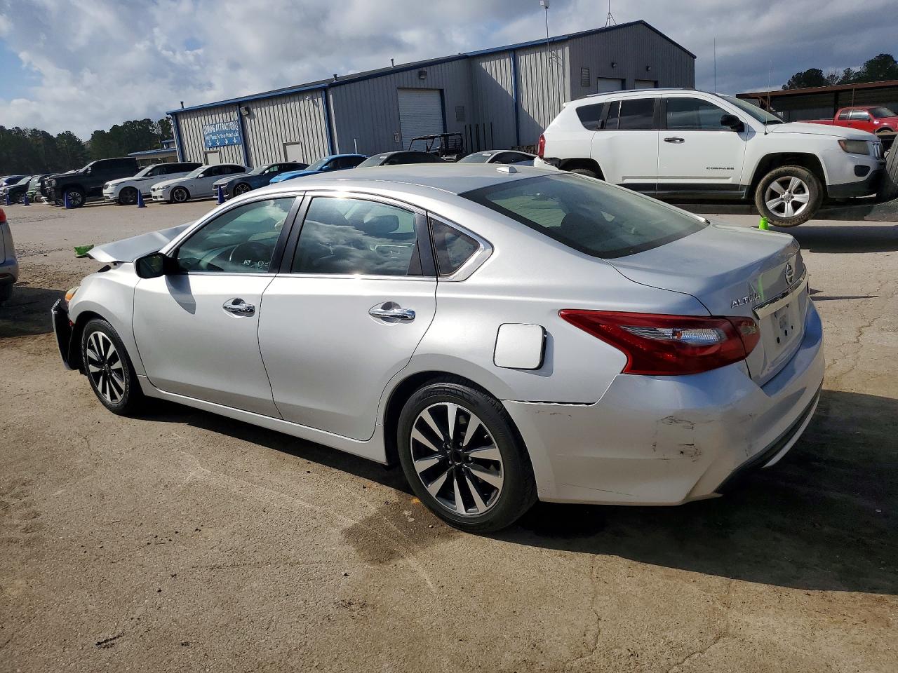 2018 NISSAN ALTIMA 2.5 SV photo 4
