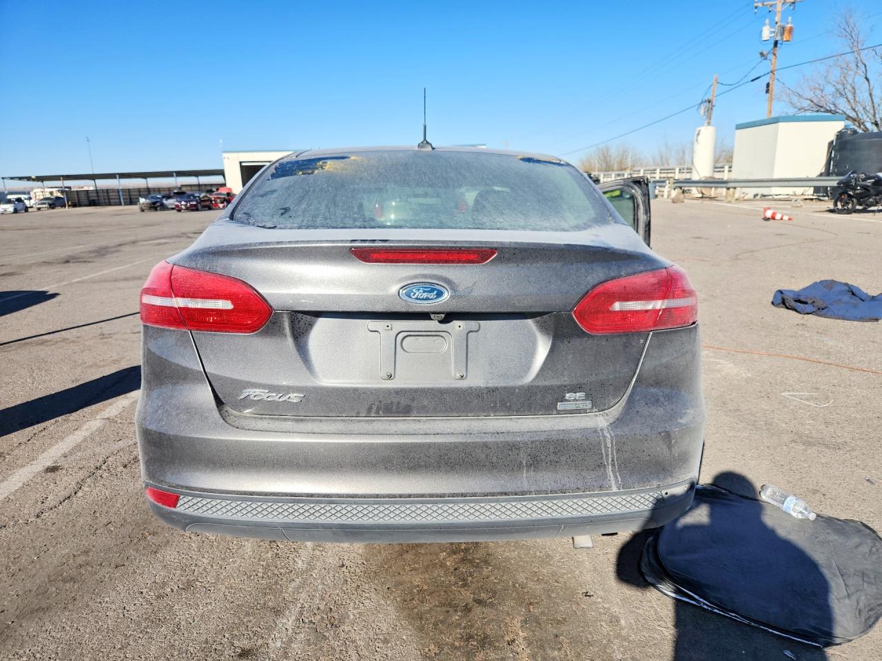 2018 FORD FOCUS SE photo 11