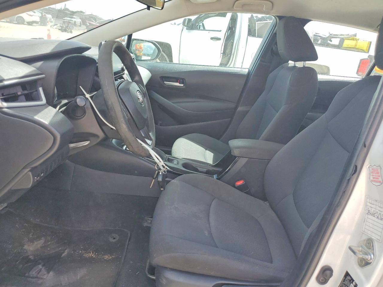 2020 TOYOTA COROLLA LE photo 7