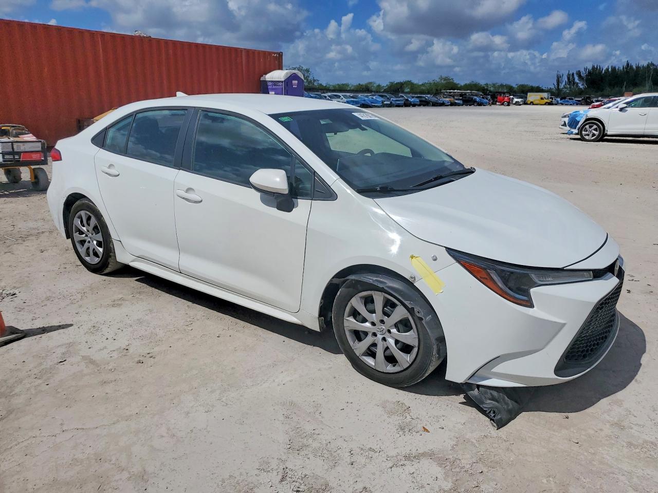2020 TOYOTA COROLLA LE photo 4