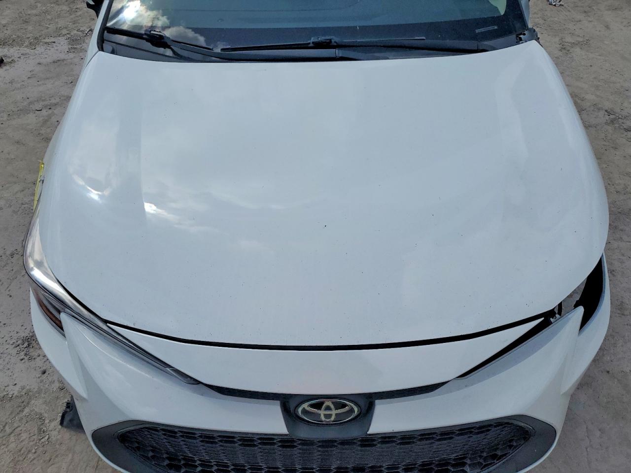 2020 TOYOTA COROLLA LE photo 11