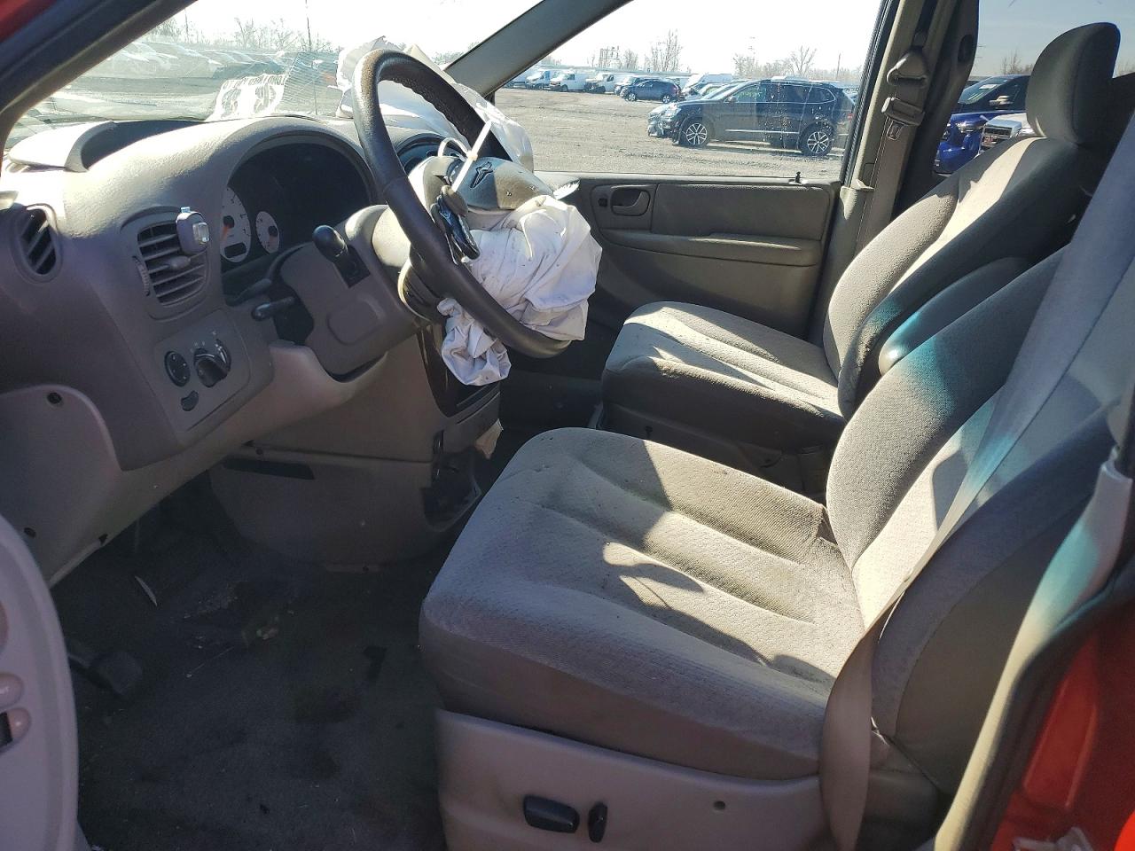 2003 CHRYSLER TOWN & COUNTRY EX photo 7