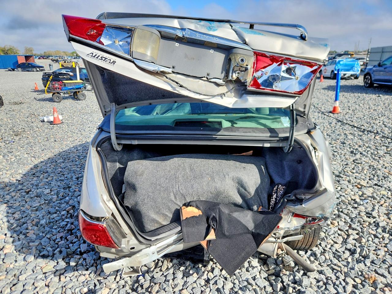 2004 BUICK LESABRE CUSTOM photo 6