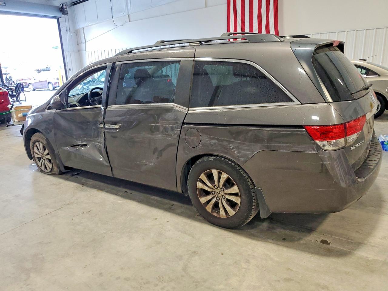 2014 HONDA ODYSSEY EXL photo 3