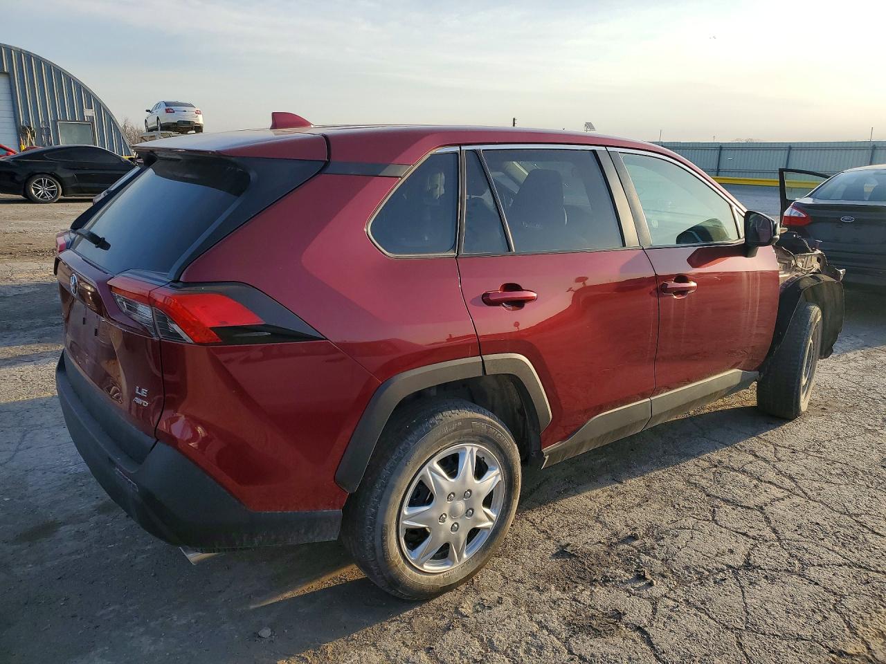 2024 TOYOTA RAV4 LE photo 5