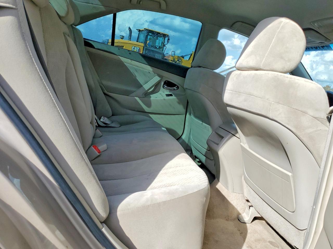 2007 TOYOTA CAMRY LE photo 19
