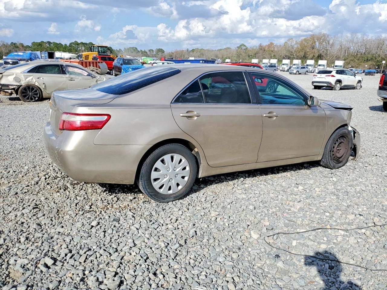 2007 TOYOTA CAMRY LE photo 5