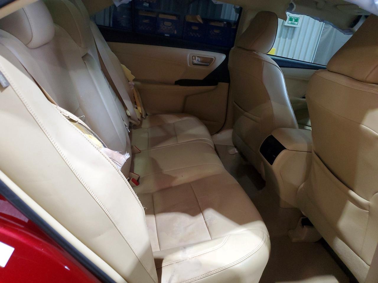 2015 TOYOTA CAMRY XLE photo 19