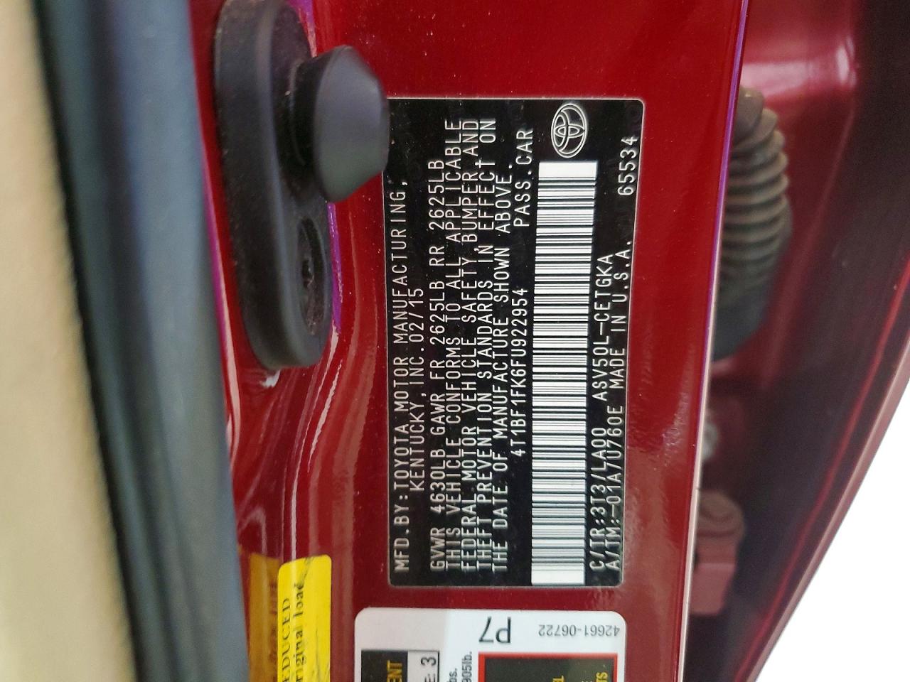 2015 TOYOTA CAMRY XLE photo 25