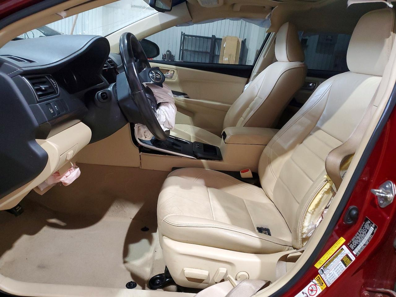 2015 TOYOTA CAMRY XLE photo 13