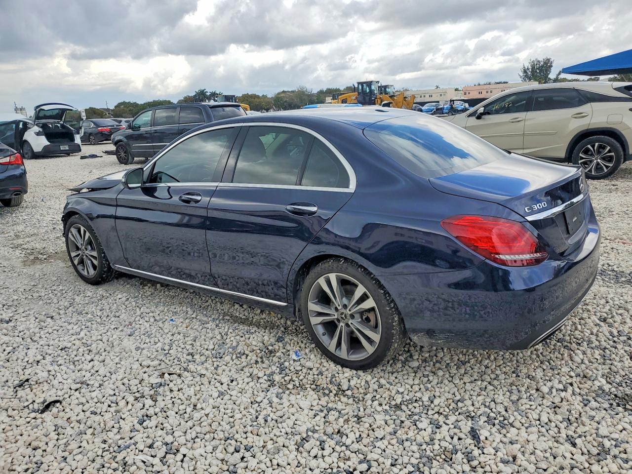 2019 MERCEDES-BENZ C 300 photo 2