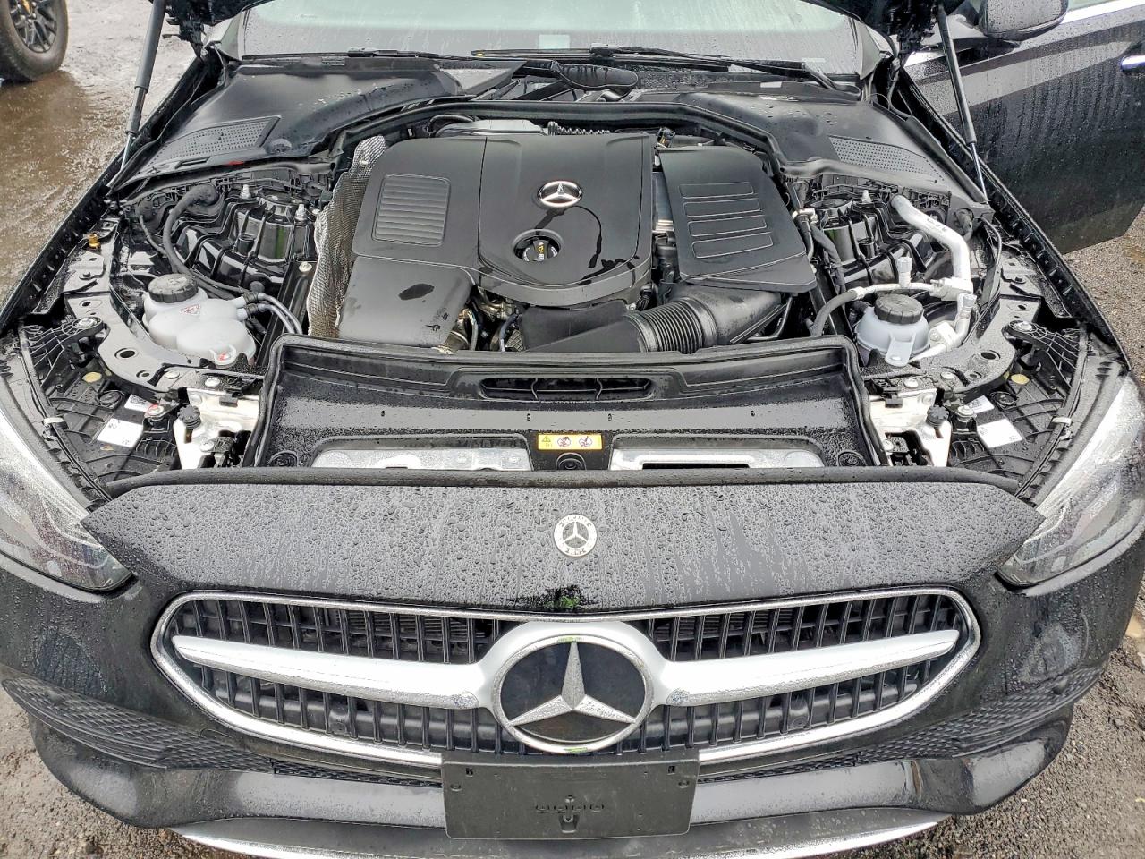 2025 MERCEDES-BENZ C 300 photo 11