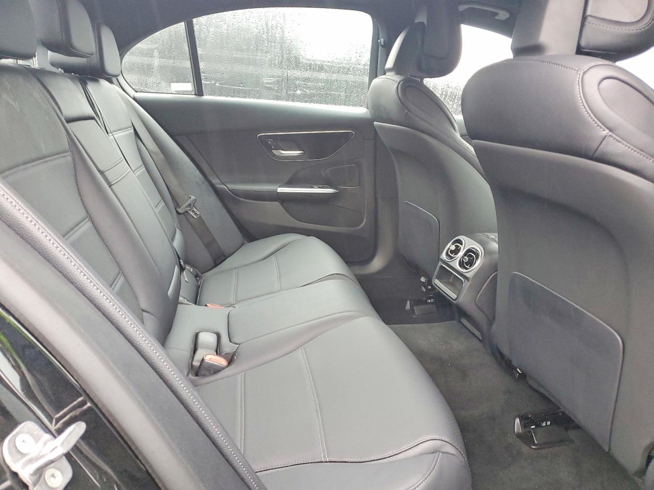 2025 MERCEDES-BENZ C 300 photo 10